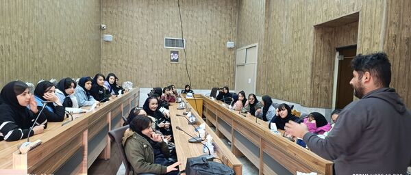 اردوی دانش‌آموزی تمشک مدارس دخترانه انصار و بعثت در زنجان