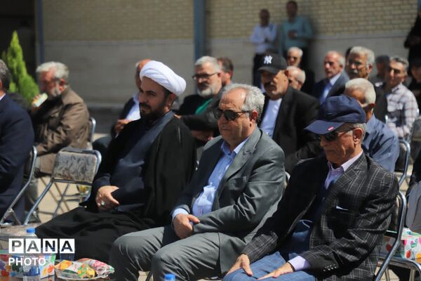  آیین کلنگ‌زنی مدرسه ۶ کلاسه خیرساز در خسروشاه