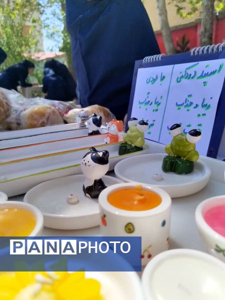 بازارچه کسب‌ و کار با هدف کارآفرینی در آموزشگاه نورایمان