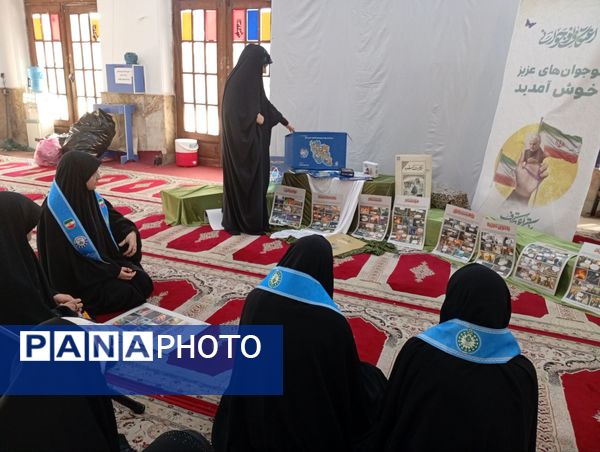 معرفی بسته فرهنگی ایرانمون در جمع معتکفین