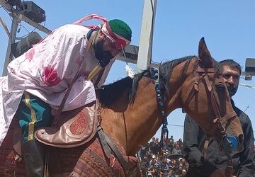 گپ و گفتی با هنرمندان تعزیه‌خوان روستای فدیشه نیشابور