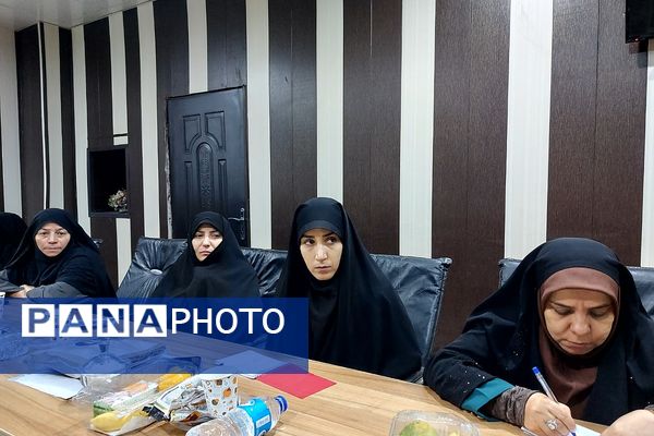 برگزاری نشست هم اندیشی عوامل اجرایی اردوی راهیان‌نور در قطب کهریزک