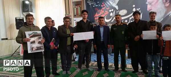  بزرگداشت اربعین رهبر شهیدو شهدای جنگ رمضان در دهگلان 
