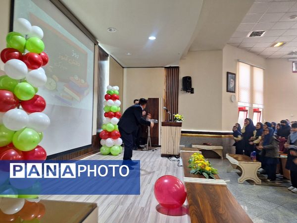 فریاد آزادی و همبستگی در دبستان آرمینه مصلی‌نژاد