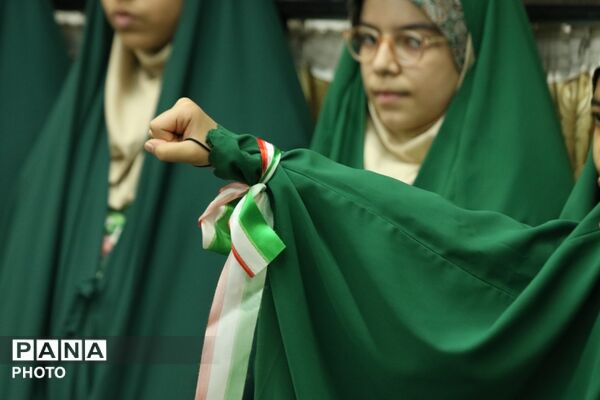 دیدار مدیرکل آموزش‌وپرورش یزد با نماینده ولی‌فقیه