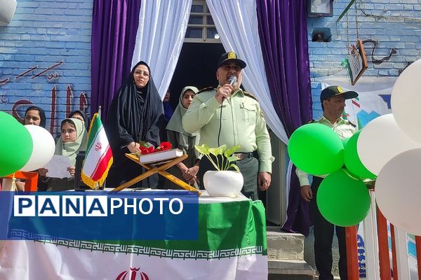 از درس تا دفاع مقدس،دانش آموزان پای کار یاد شهدا با طنین صدای زنگ مقاومت و ایثار 