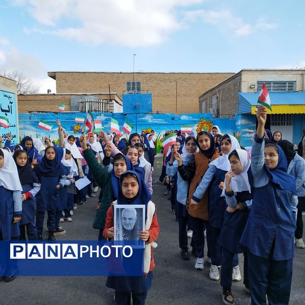 پنجمین سالگرد سردار قاسم سلیمانی در مدرسه شهید خاقانی شیروان