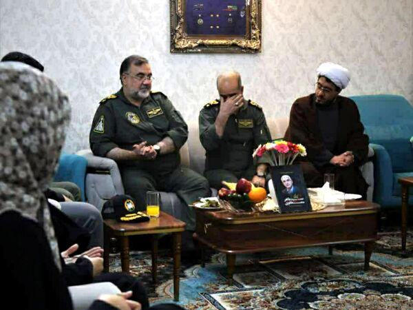 دیدار فرمانده نیروی هوایی ارتش با خانواده شهدای خدمت