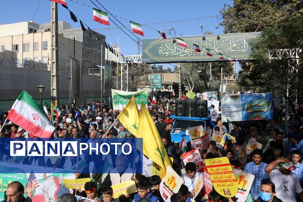 فریاد استکبار ستیزی از ورامین طنین انداز شد