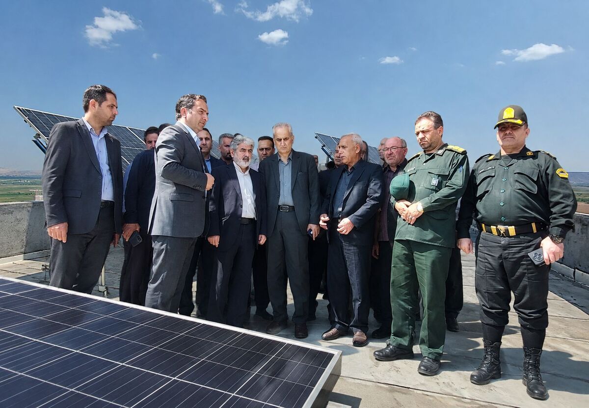 بهره‌برداری از پنل خورشیدی مدرسه خیرساز در روستای بودجه اصلاندوز