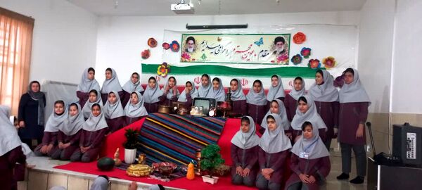 جشن یلدا در دبیرستان رفعت 
