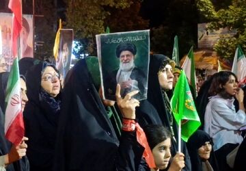 شکوه راهپیمایی‌های شبانه نظرآباد در نود و پنجمین شب اجتماعات