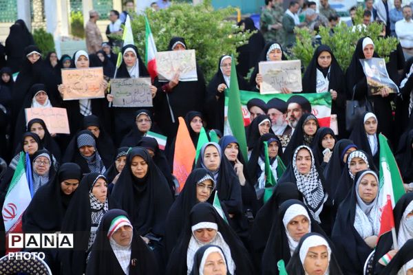 مراسم صبحگاه مشترک بسیج فرهنگیان تهران بزرگ در اداره کل آموزش و پرورش