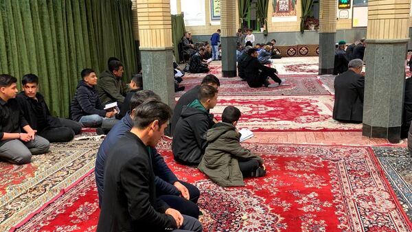 مراسم شب قدر در شهر غلامان