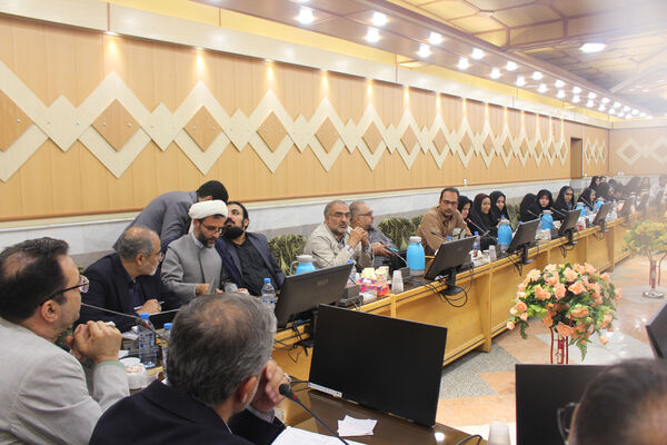 نشست خبری سرپرست اداره‌کل آموزش و پرورش قم به‌مناسبت روز معلم