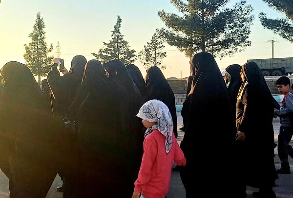 همایش پیاده‌روی خانوادگی به پاسداشت ایام الله دهه مبارک کرامت