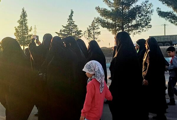 همایش پیاده‌روی خانوادگی به پاسداشت ایام الله دهه مبارک کرامت