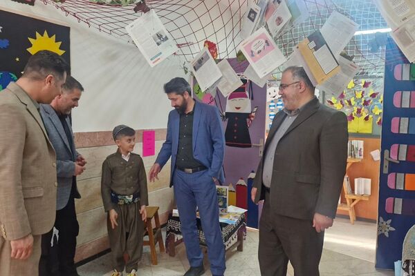 هفته کتاب و کتاب خوانی در مدارس فشافویه؛ فرصتی برای رشد فرهنگی دانش آموزان