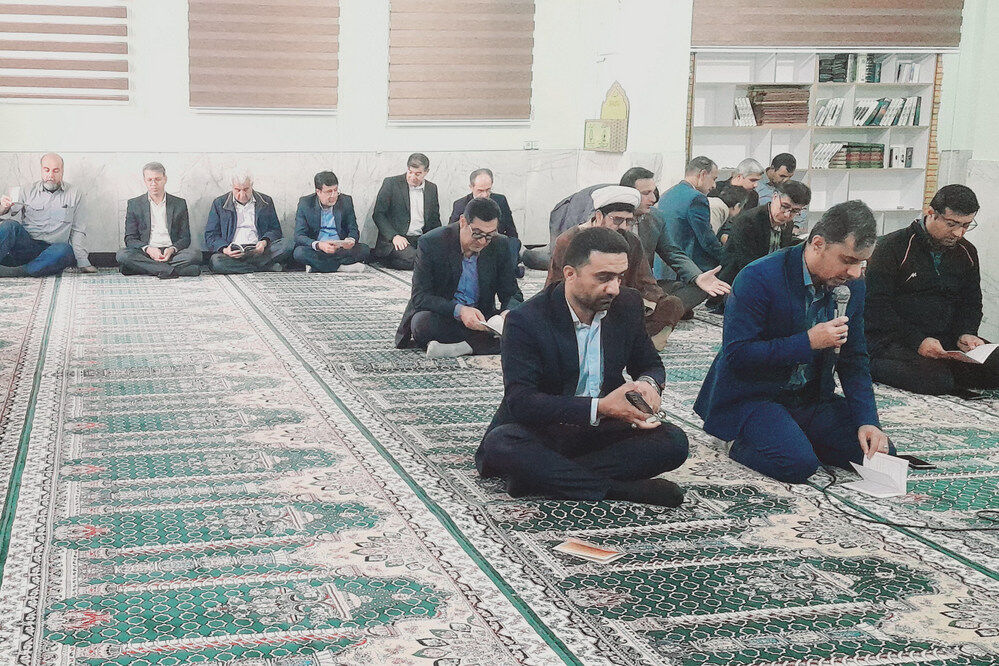 زیارت عاشورا در اداره‌کل آموزش و پرورش استان بوشهر