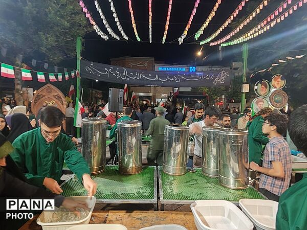 خدمت رسانی در حاشیه تجمعات نیشابور 