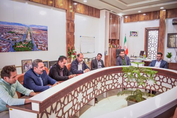 دیدار صمیمانه مسئولین سازمان‌ها و ادارات کاشمر با شهردار