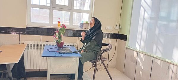 دومین جلسه هدایت تحصیلی پایه نهم در دبیرستان مادرمهربان خلیل آباد