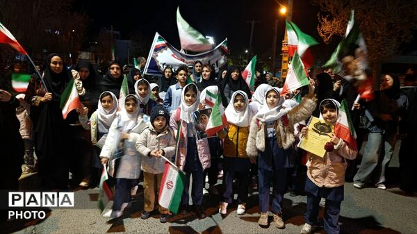 مردم خستگی ناپذیر دورود تا روز پیروزی خیابان را رها نخواهند کرد