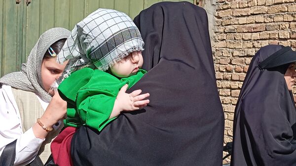 سربازان کوچک امام زمان در همایش شیرخوارگان حسینی شهرستان بن