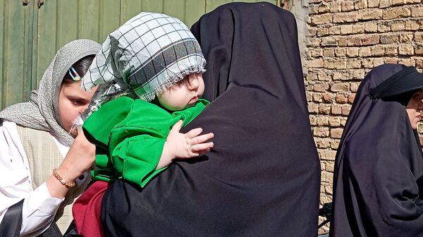 سربازان کوچک امام زمان در همایش شیرخوارگان حسینی شهرستان بن