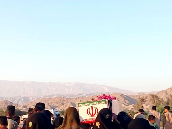 ورود پیکر شهید گمنام به روستای لاور 