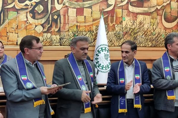 نشست هم‌اندیشی مسئولان سازمان دانش‌آموزی استان فارس روز دوم