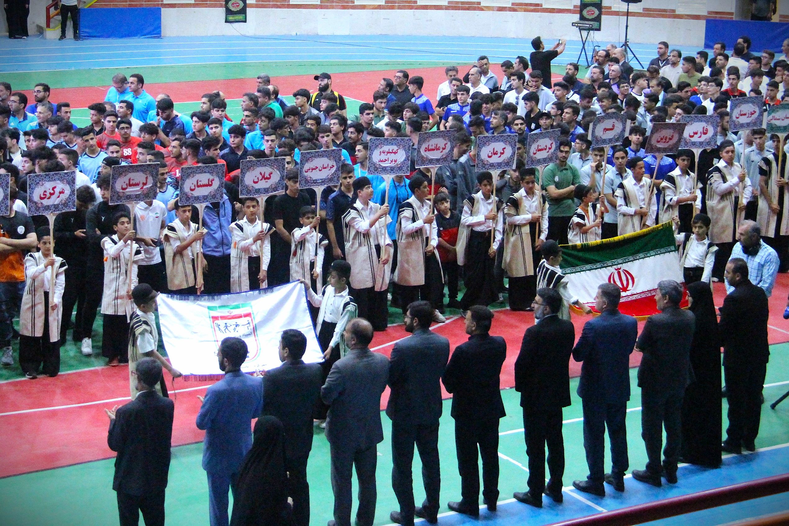 افتتاحیه مسابقات ورزشی المپیاد سمپاد متوسطه دوم در شهرکرد