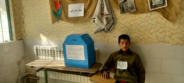 برگزاری انتخابات شورای دانش‌آموزی در مدرسه نواب صفوی