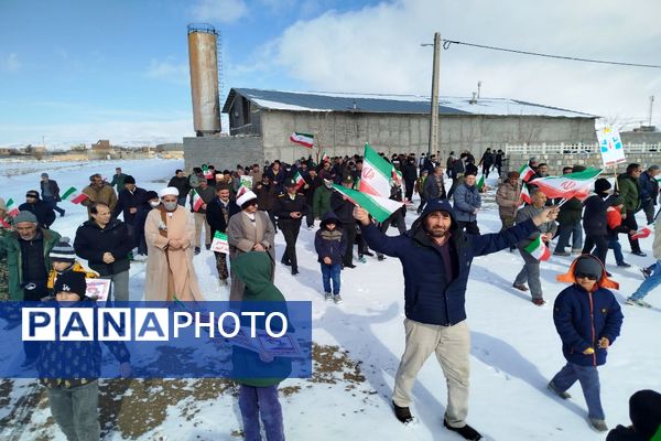 راهپیمایی ۲۲ بهمن در شهر تیتکانلو 