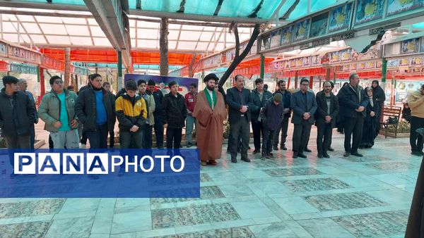 غبارروبی گلزار شهدای قم به‌مناسبت هفته کانون‌های فرهنگی تربیتی