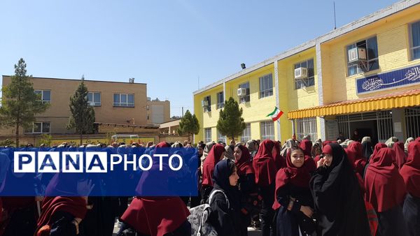 آیین بازگشایی مدرسه نورالهدی ناحیه هفت با همراهی دانش‌آموزان فعال و پر اشتیاق