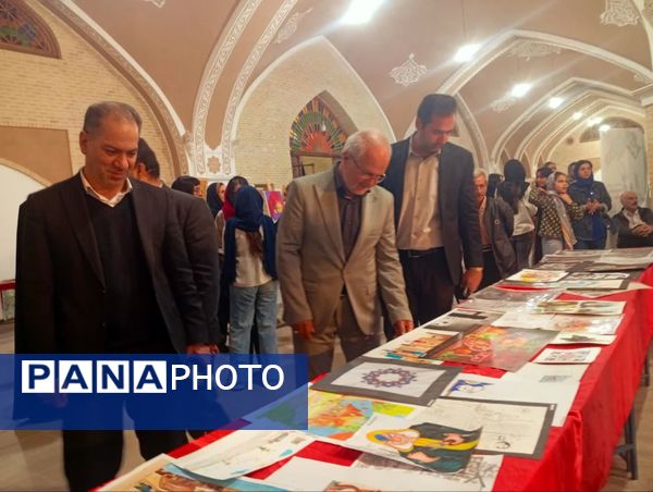 اختتامیه جشنواره هنری «فردا» و نمایشگاه آثار دانش‌آموزان ناحیه یک یزد