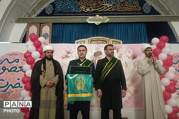 شمیم عطر حرم حضرت معصومه(س) در جشن روز دختر
