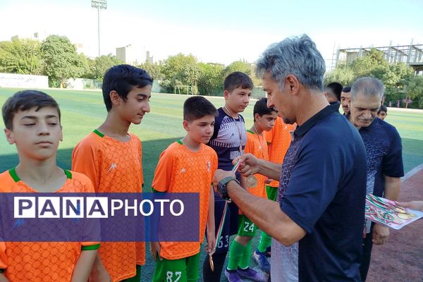 برگزاری مسابقات فوتبال در راستای اجرای «طرح ملی میدان پویا» در ناحیه دو شهرری 