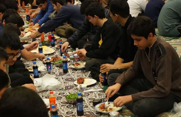 اعتکاف دانش‌آموزی در قائمشهر