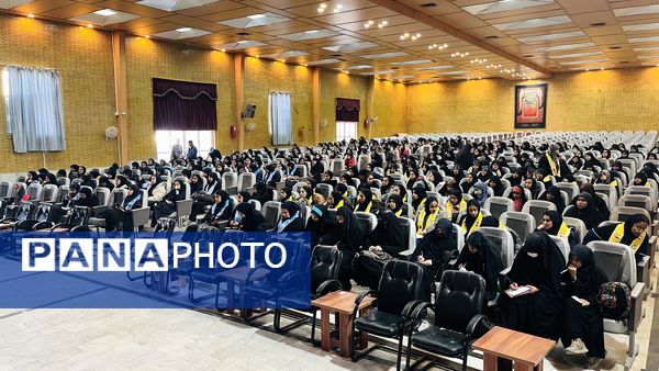 آغاز راه خبرنگاری برای دختران کرمانی