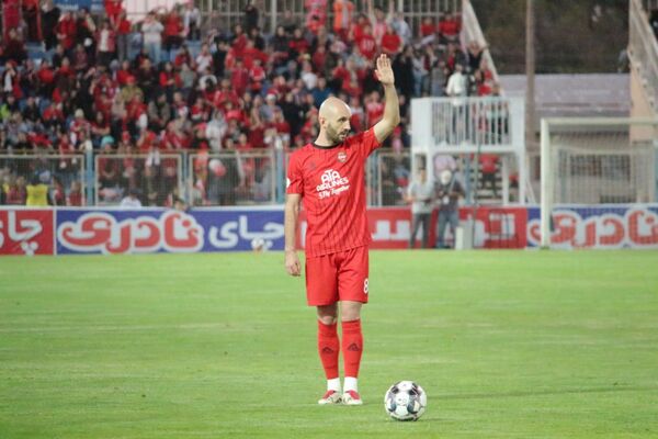 بازی بدون گل تراکتور و فجر سپاسی