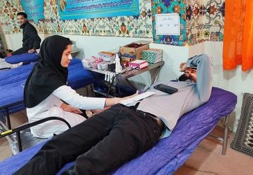 پایگاه انتقال خون در آموزشگاه علیرضا مزرعه؛ گامی به سوی نجات جان‌ها