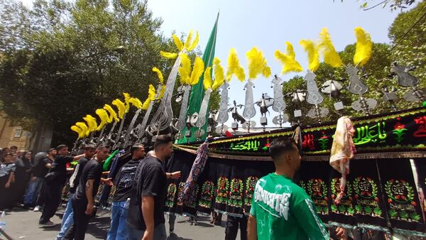 عاشورا روایت بیداری