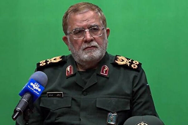 سرلشکر ایزدی: تنگه هرمز تا تحقق شروط ایران مسدود می‌ماند