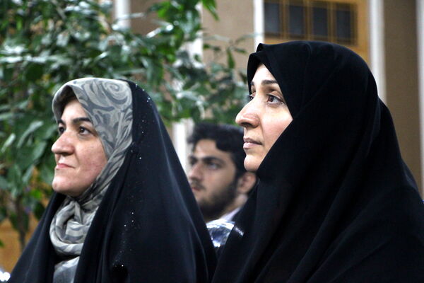 هشتمین دیدار شاعران استان یزد