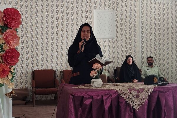 آشنایی با نیروی انتظامی گامی به سوی ارتقاء امنیت در مدرسه زکیه صباشهر