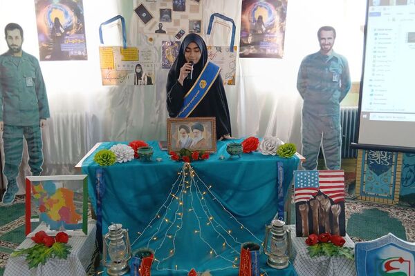 برگزاری نمادین رویداد مدرسه‌ای نوجهان در دبیرستان هفده شهریور شهرستان فیروزکوه