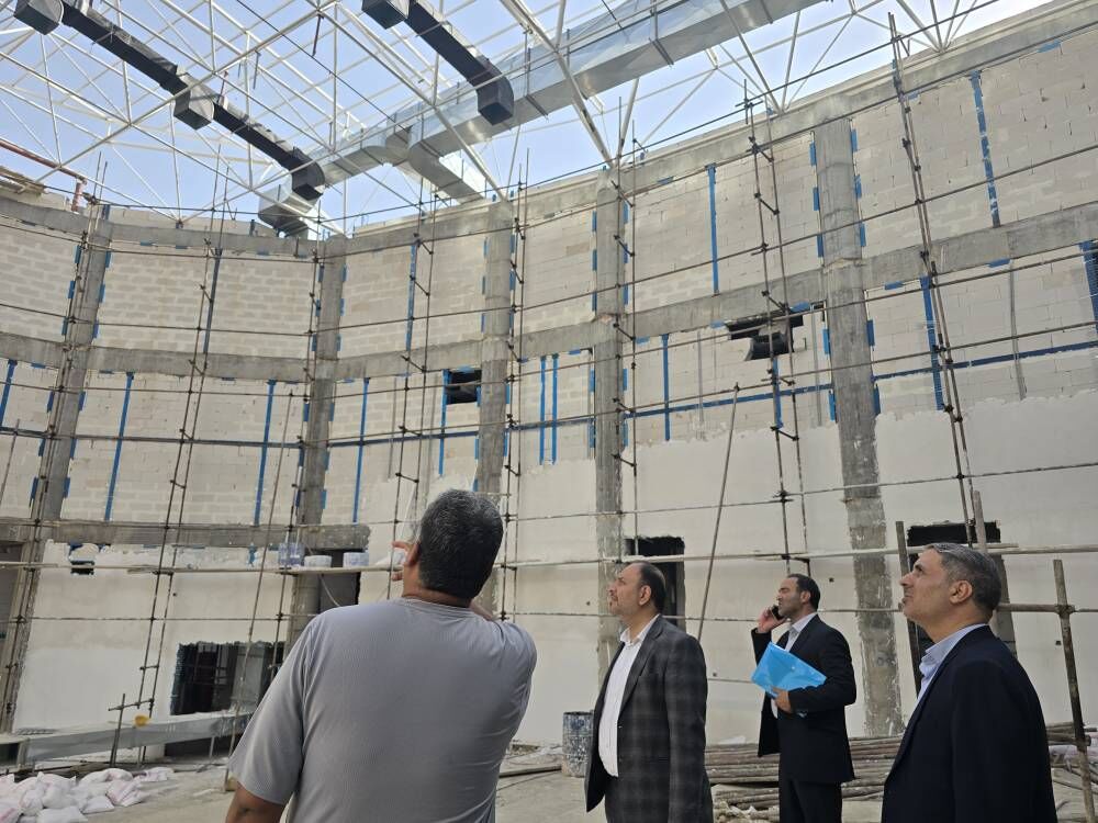 بازدید معاون پرورشی و فرهنگی وزارت آموزش‌وپرورش از سالن در دست احداث اردوگاه استانی ثامن مشهد