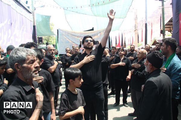 عزاداری ظهر عاشوراحسینی در ده بالا یزد